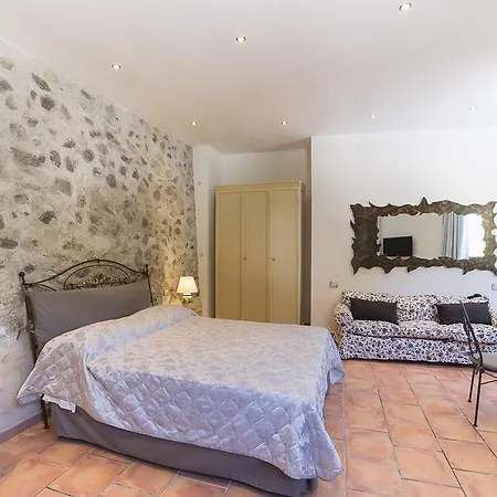 Cvm Montagnella Relax Bed & Breakfast 4*