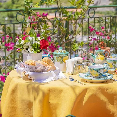 Montagnella Relax Bed & Breakfast *