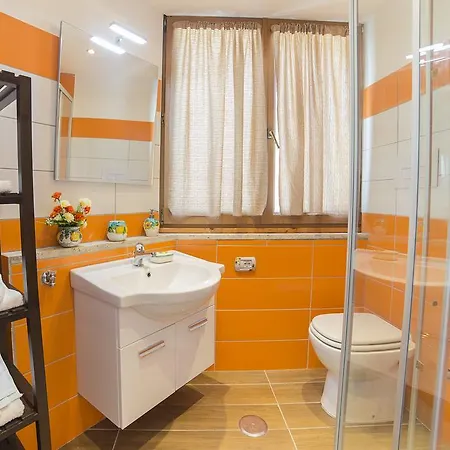 فندق مبيت وإفطار Cvm Montagnella Relax 4*